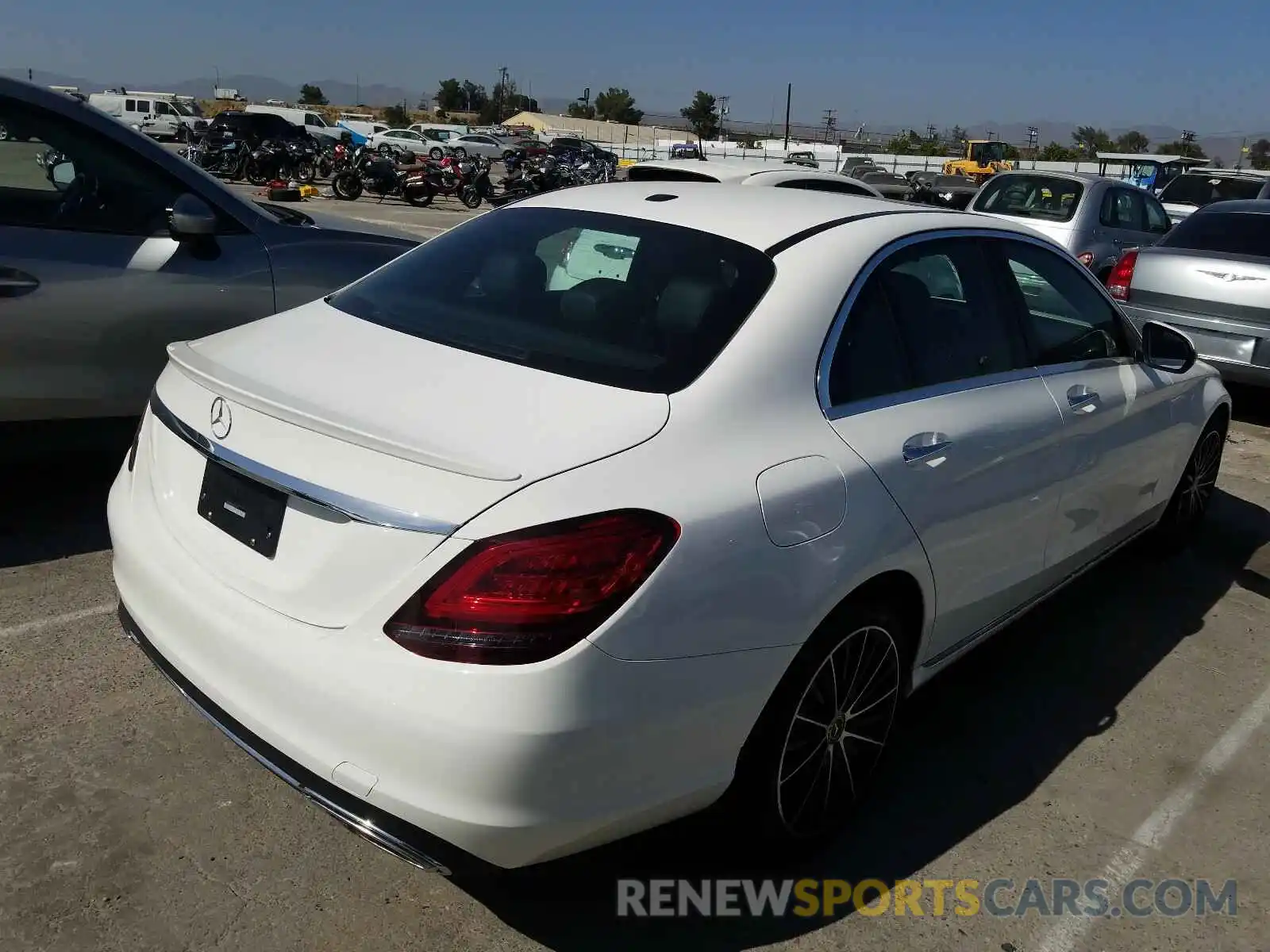 4 Photograph of a damaged car 55SWF8DB0KU320070 MERCEDES-BENZ C CLASS 2019