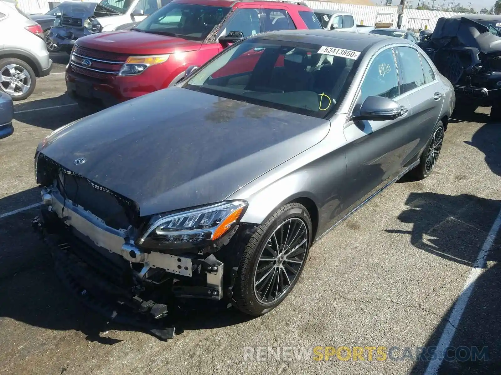 2 Photograph of a damaged car 55SWF8DB0KU321770 MERCEDES-BENZ C CLASS 2019