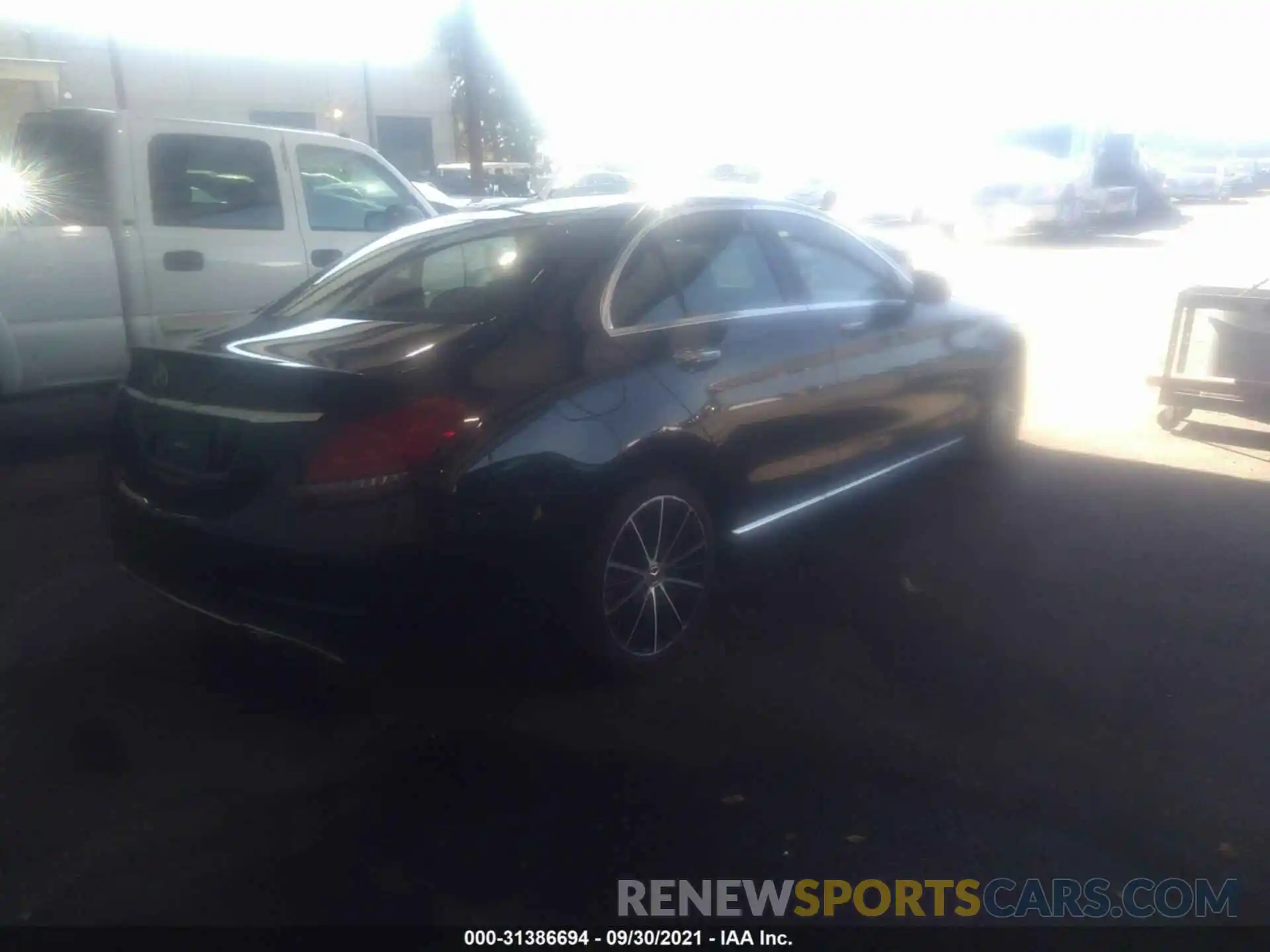 4 Photograph of a damaged car 55SWF8DB1KU284907 MERCEDES-BENZ C-CLASS 2019