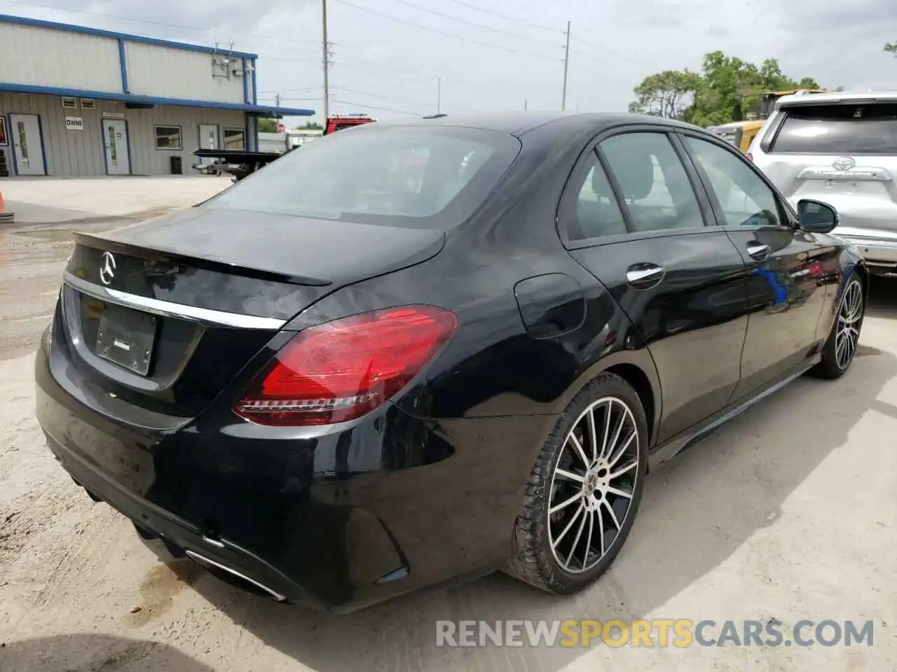 4 Photograph of a damaged car 55SWF8DB1KU287659 MERCEDES-BENZ C-CLASS 2019