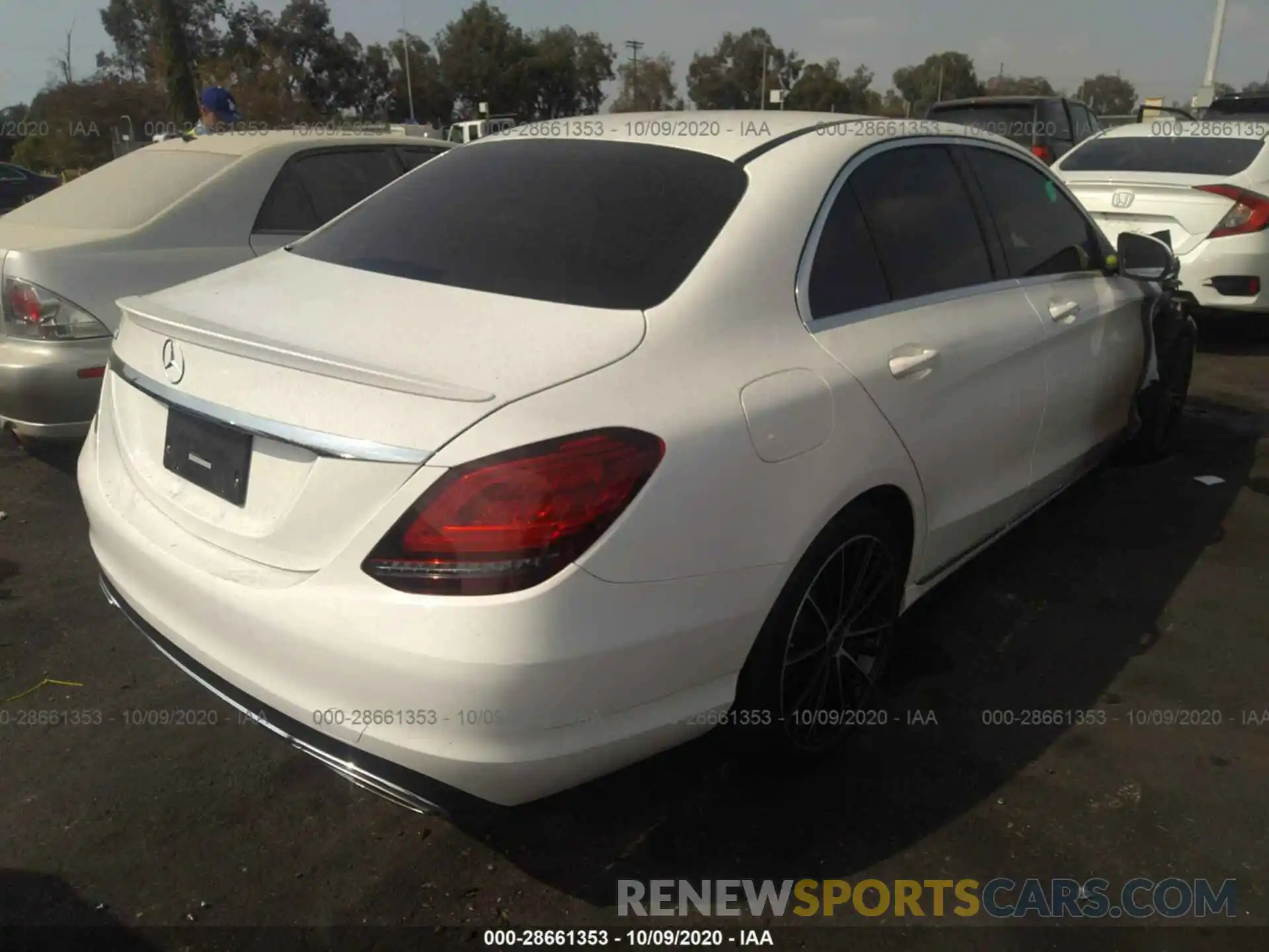 4 Photograph of a damaged car 55SWF8DB1KU291775 MERCEDES-BENZ C-CLASS 2019