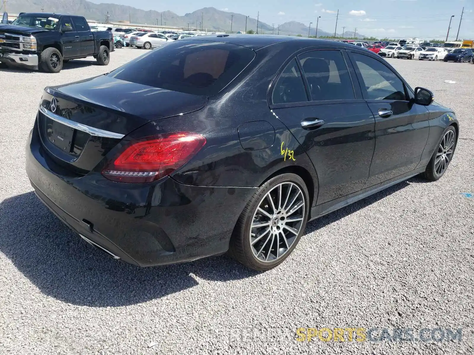 4 Photograph of a damaged car 55SWF8DB1KU292117 MERCEDES-BENZ C-CLASS 2019