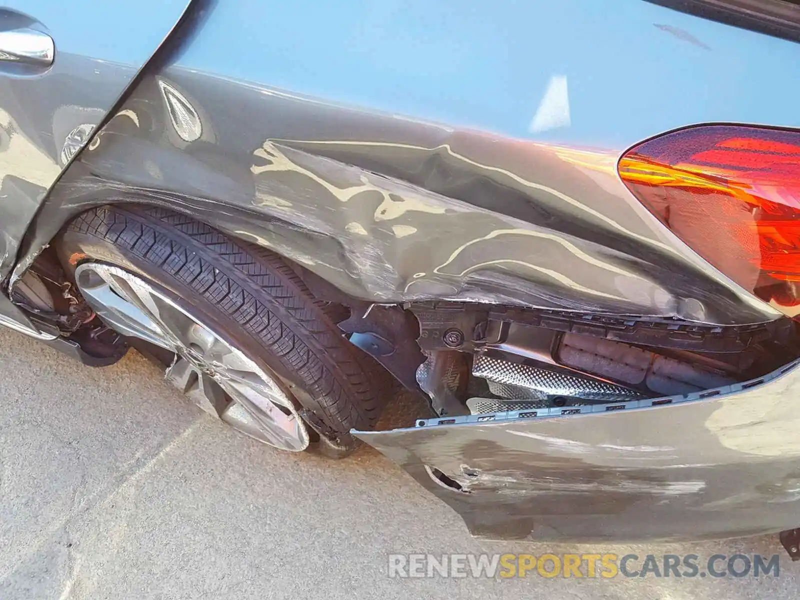 9 Photograph of a damaged car 55SWF8DB1KU293204 MERCEDES-BENZ C CLASS 2019