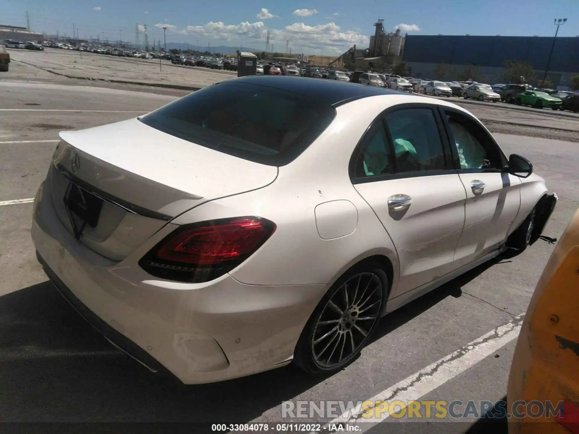 4 Photograph of a damaged car 55SWF8DB1KU293946 MERCEDES-BENZ C-CLASS 2019