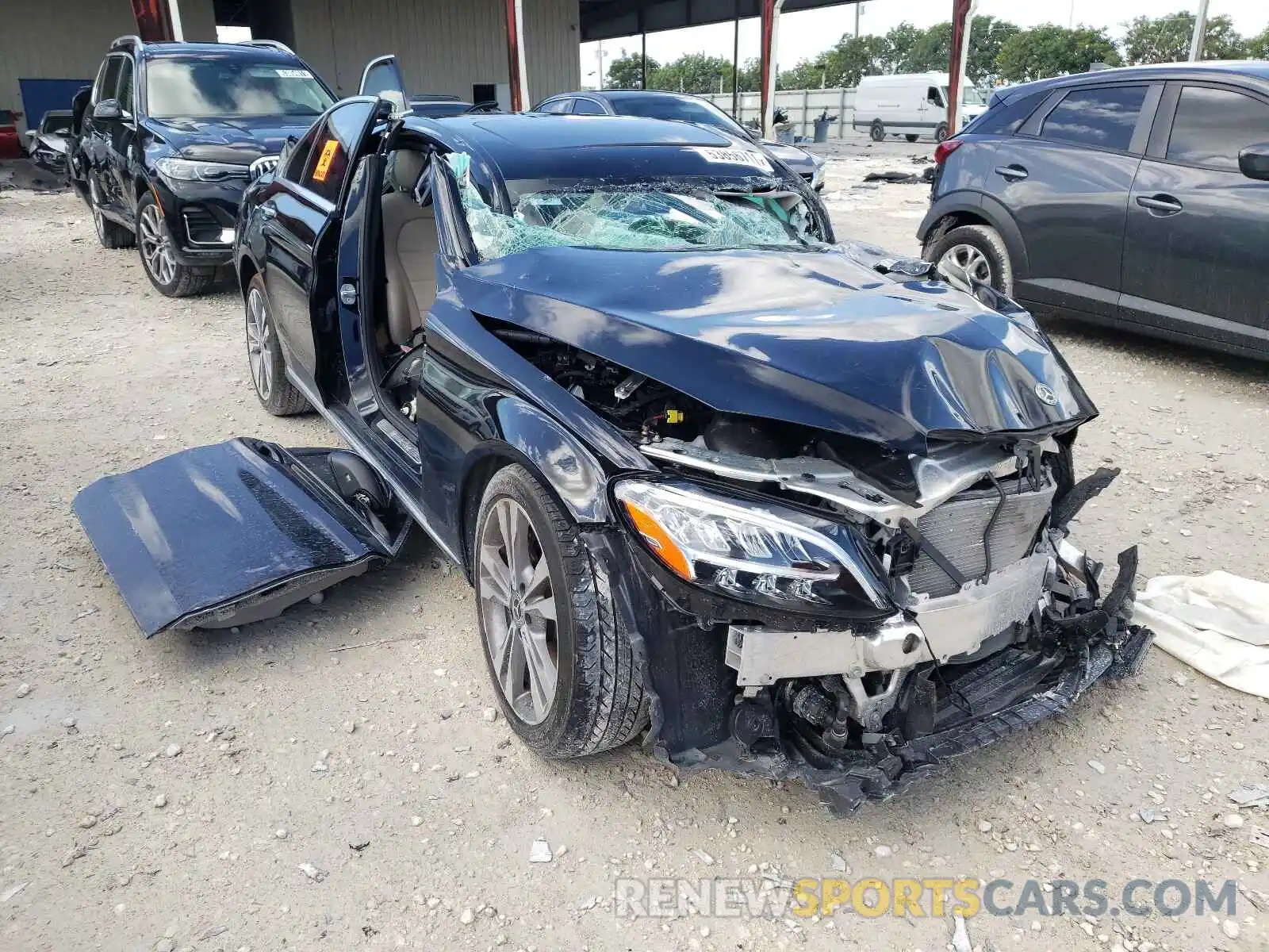 9 Photograph of a damaged car 55SWF8DB1KU294207 MERCEDES-BENZ C-CLASS 2019