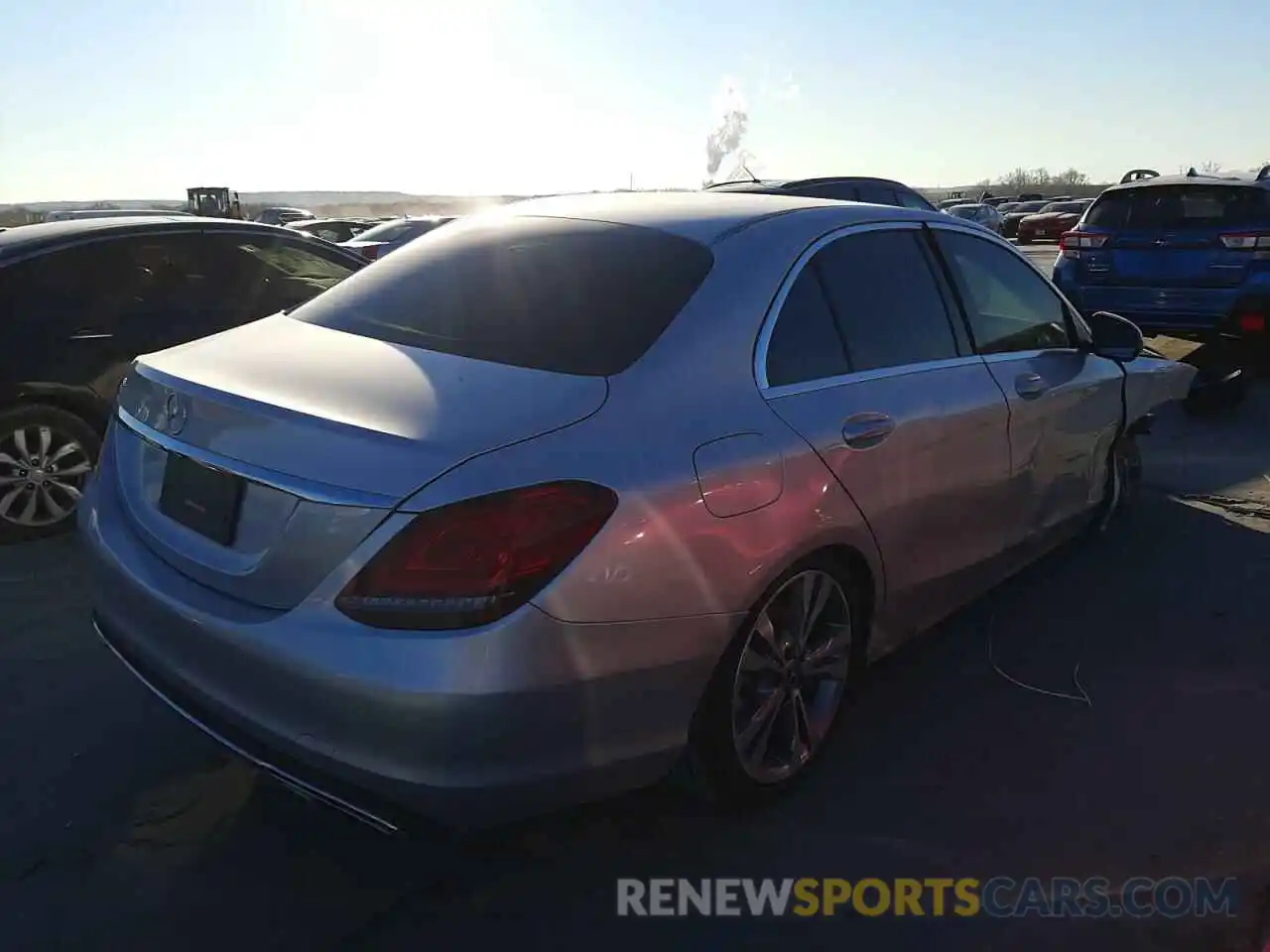 4 Photograph of a damaged car 55SWF8DB1KU295096 MERCEDES-BENZ C-CLASS 2019