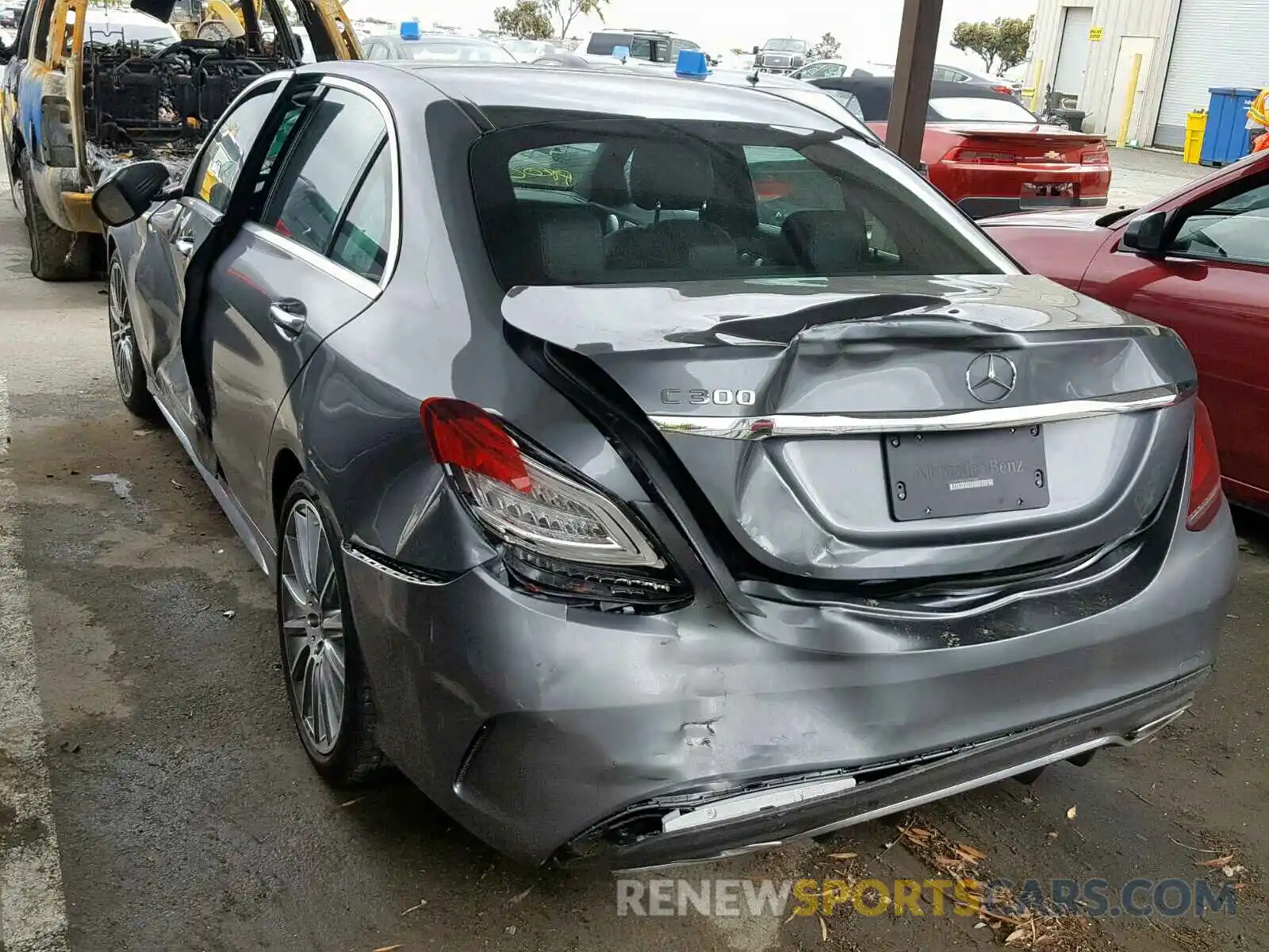 3 Photograph of a damaged car 55SWF8DB1KU295583 MERCEDES-BENZ C CLASS 2019