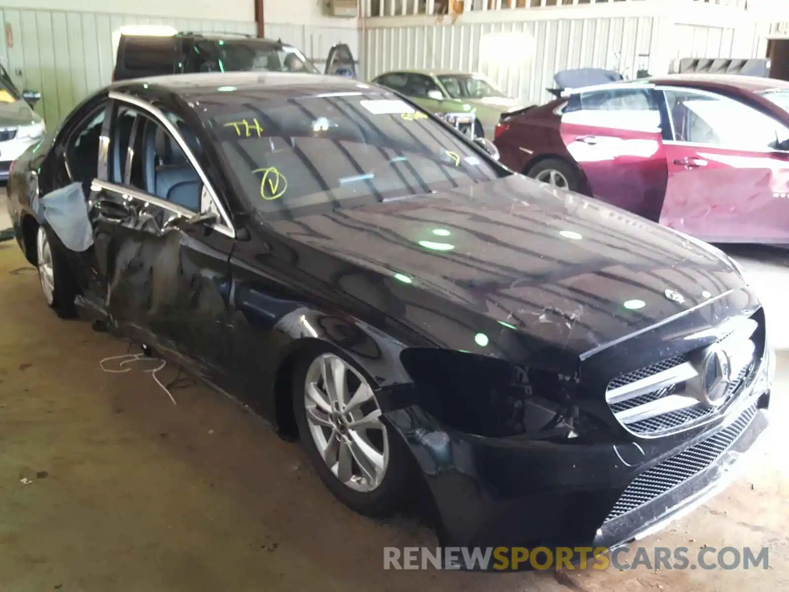 1 Photograph of a damaged car 55SWF8DB1KU296040 MERCEDES-BENZ C CLASS 2019