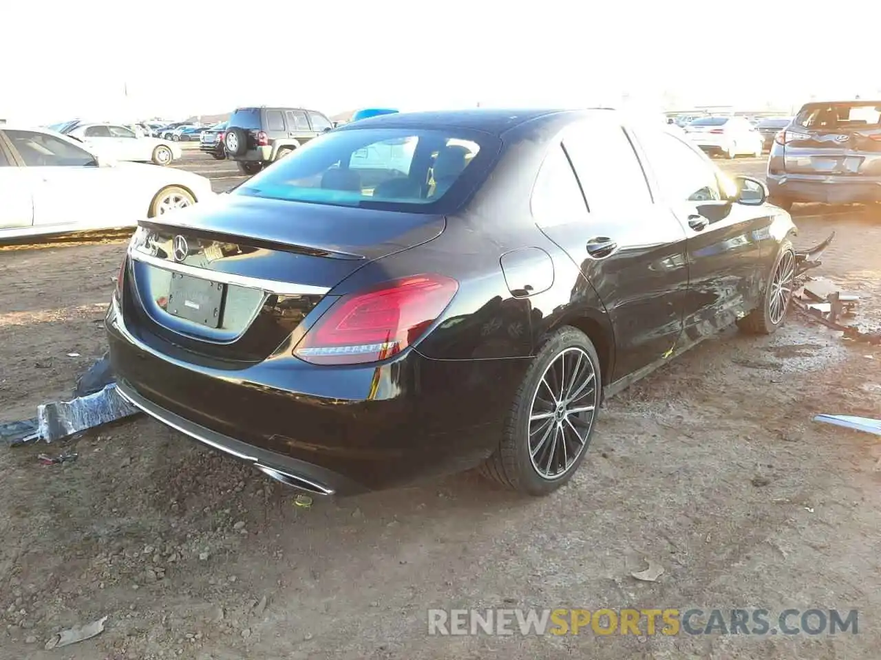 4 Photograph of a damaged car 55SWF8DB1KU298628 MERCEDES-BENZ C-CLASS 2019