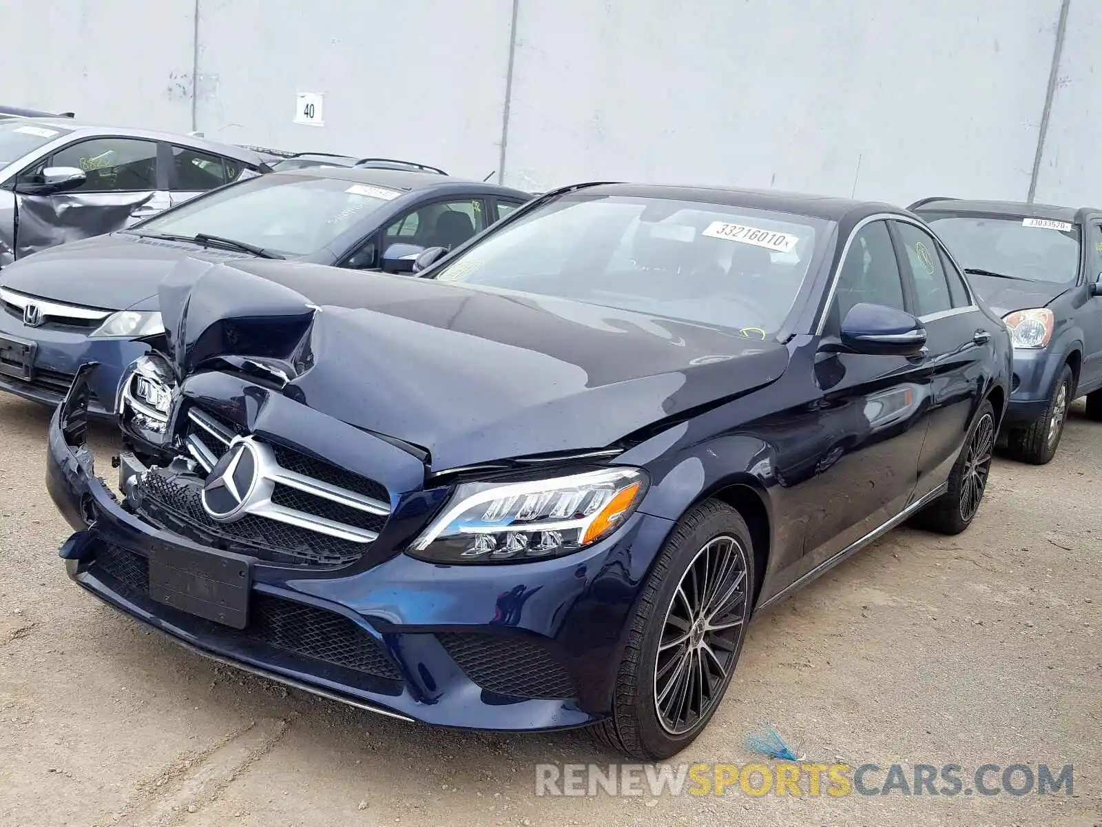 2 Photograph of a damaged car 55SWF8DB1KU298807 MERCEDES-BENZ C CLASS 2019