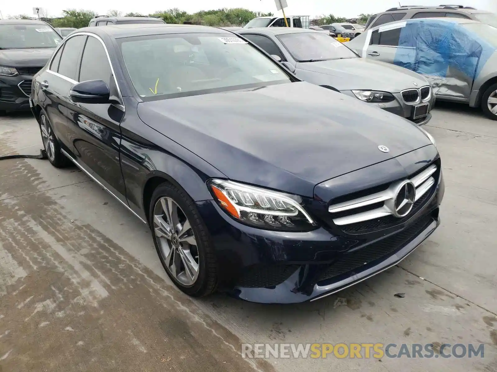 1 Photograph of a damaged car 55SWF8DB1KU302158 MERCEDES-BENZ C CLASS 2019