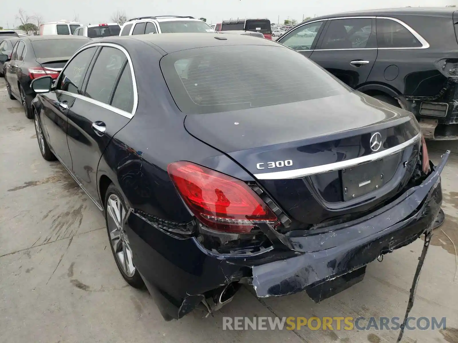 3 Photograph of a damaged car 55SWF8DB1KU302158 MERCEDES-BENZ C CLASS 2019