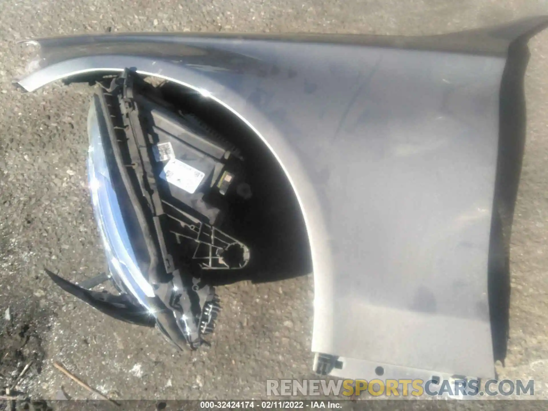 12 Photograph of a damaged car 55SWF8DB1KU303360 MERCEDES-BENZ C-CLASS 2019