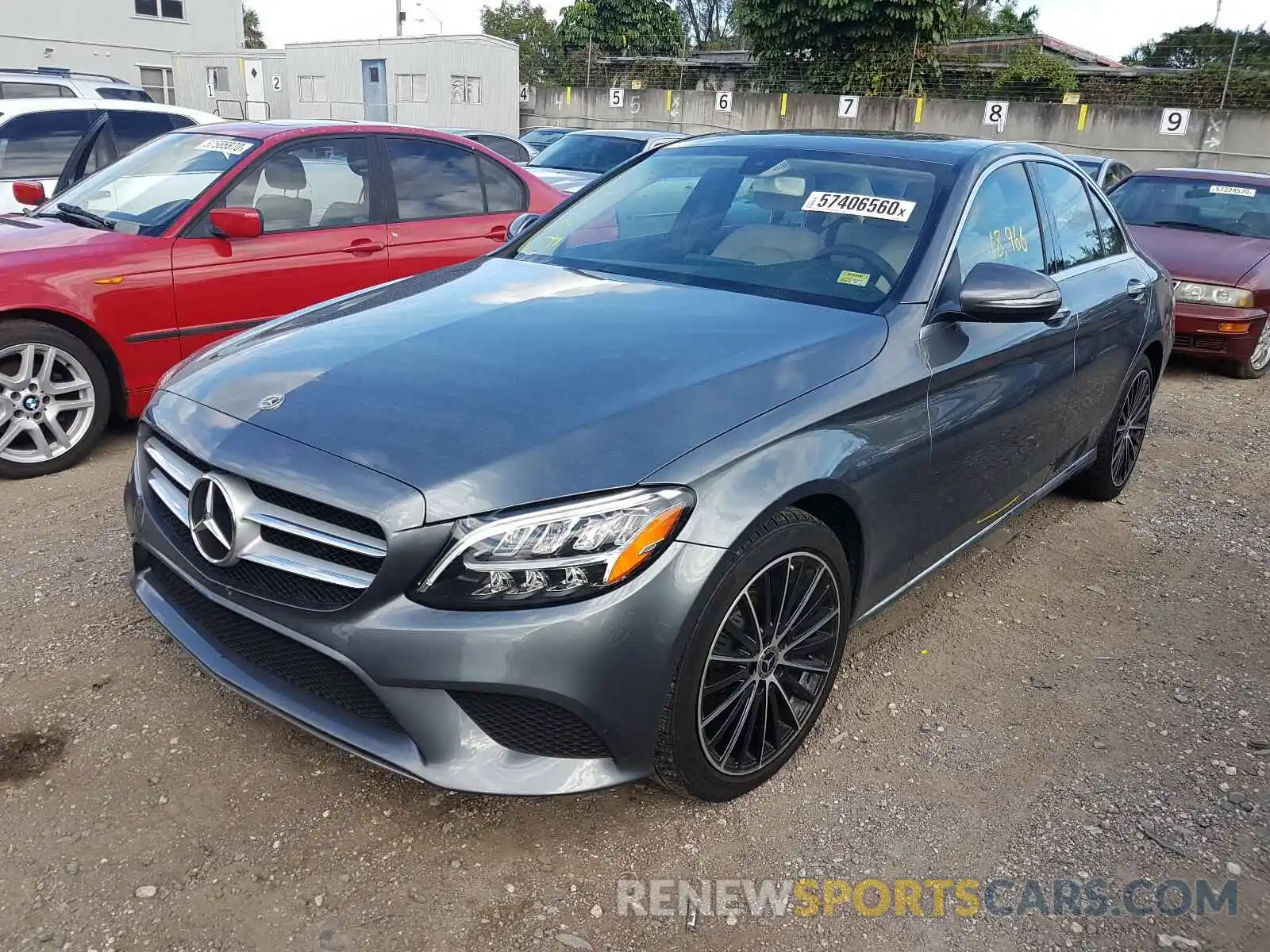 2 Photograph of a damaged car 55SWF8DB1KU304752 MERCEDES-BENZ C CLASS 2019