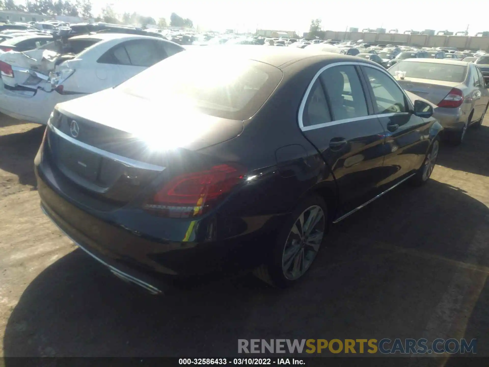 4 Photograph of a damaged car 55SWF8DB1KU309319 MERCEDES-BENZ C-CLASS 2019