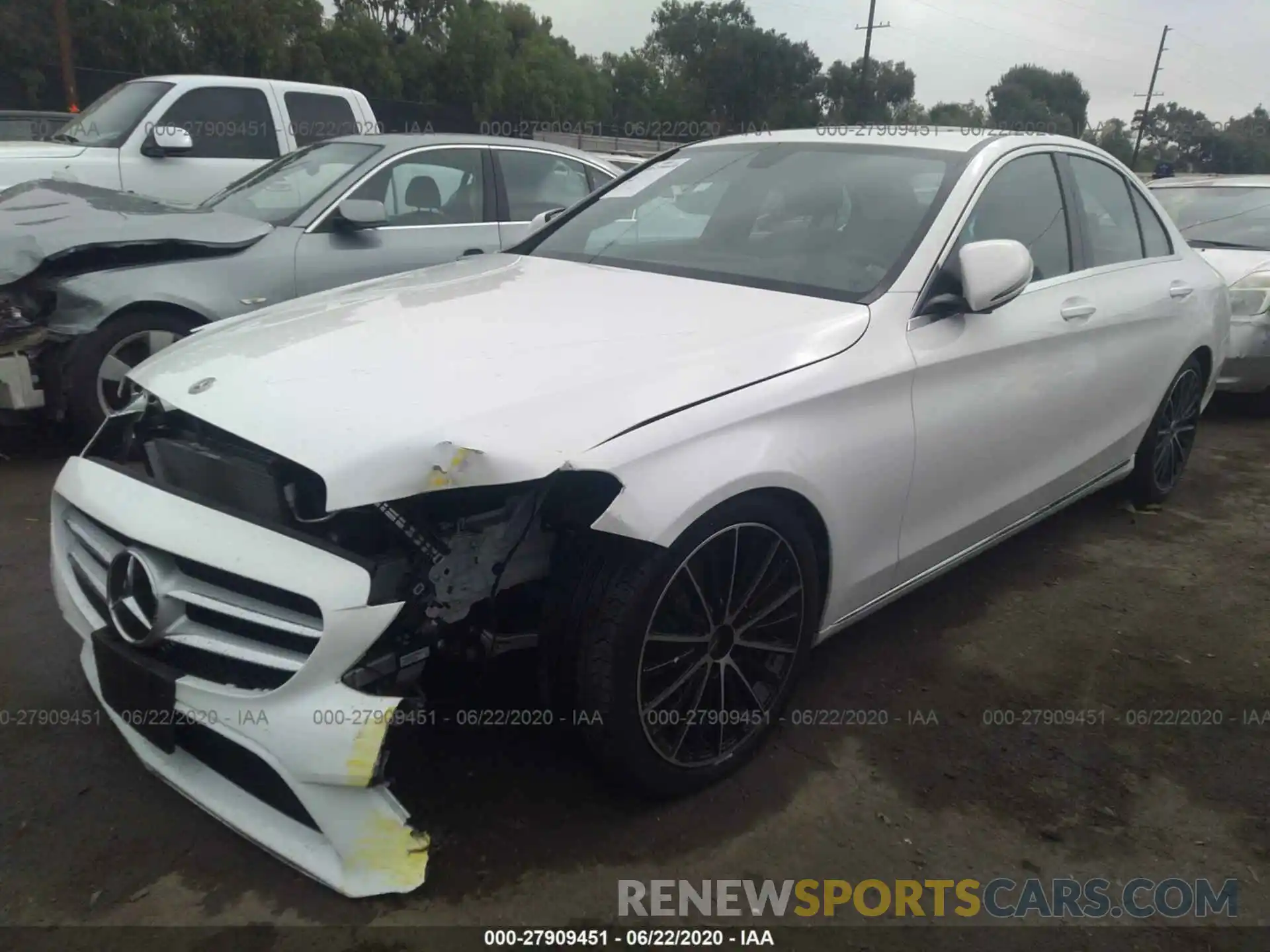 2 Photograph of a damaged car 55SWF8DB1KU315427 MERCEDES-BENZ C-CLASS 2019