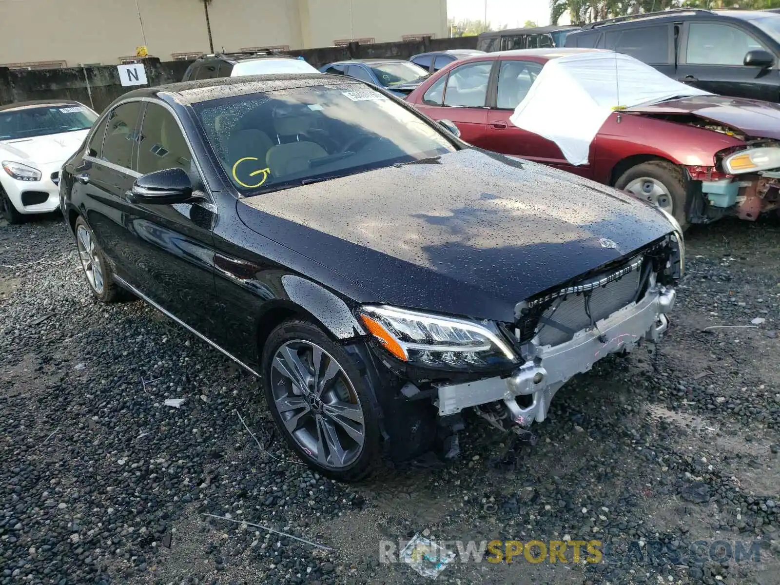 1 Photograph of a damaged car 55SWF8DB1KU318442 MERCEDES-BENZ C CLASS 2019