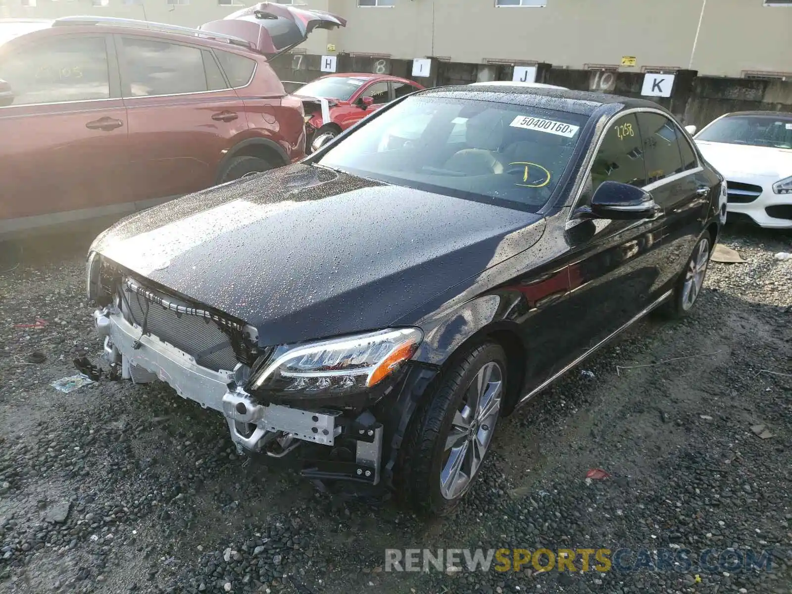 2 Photograph of a damaged car 55SWF8DB1KU318442 MERCEDES-BENZ C CLASS 2019