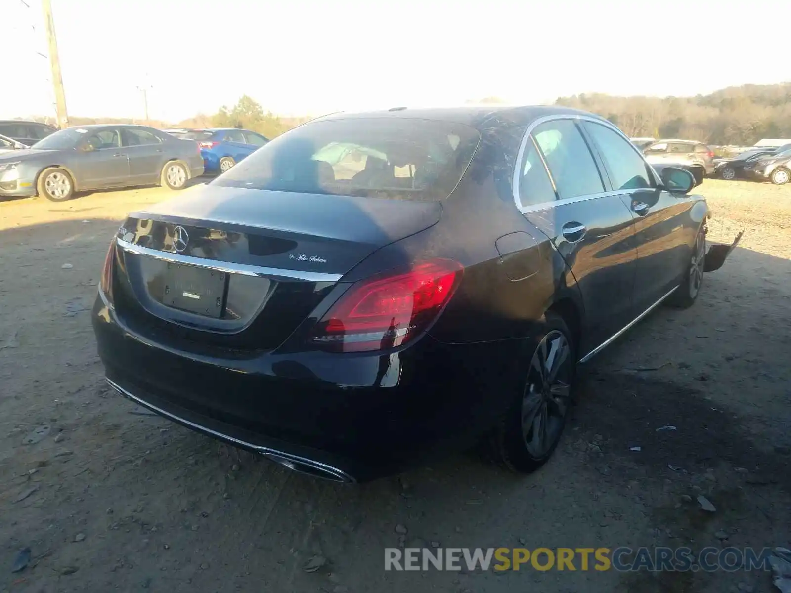 4 Photograph of a damaged car 55SWF8DB1KU321972 MERCEDES-BENZ C CLASS 2019