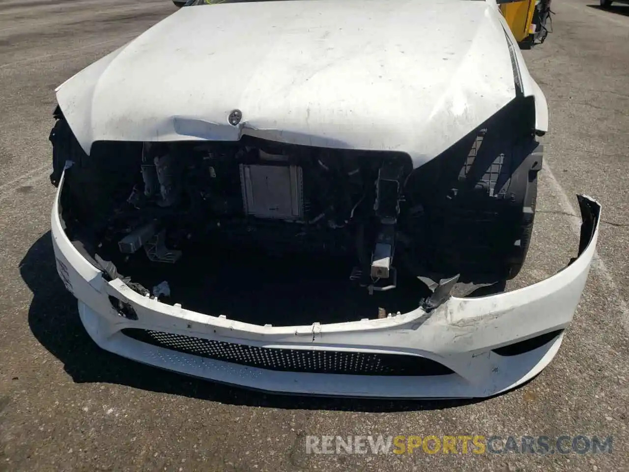 9 Photograph of a damaged car 55SWF8DB1KU322474 MERCEDES-BENZ C-CLASS 2019