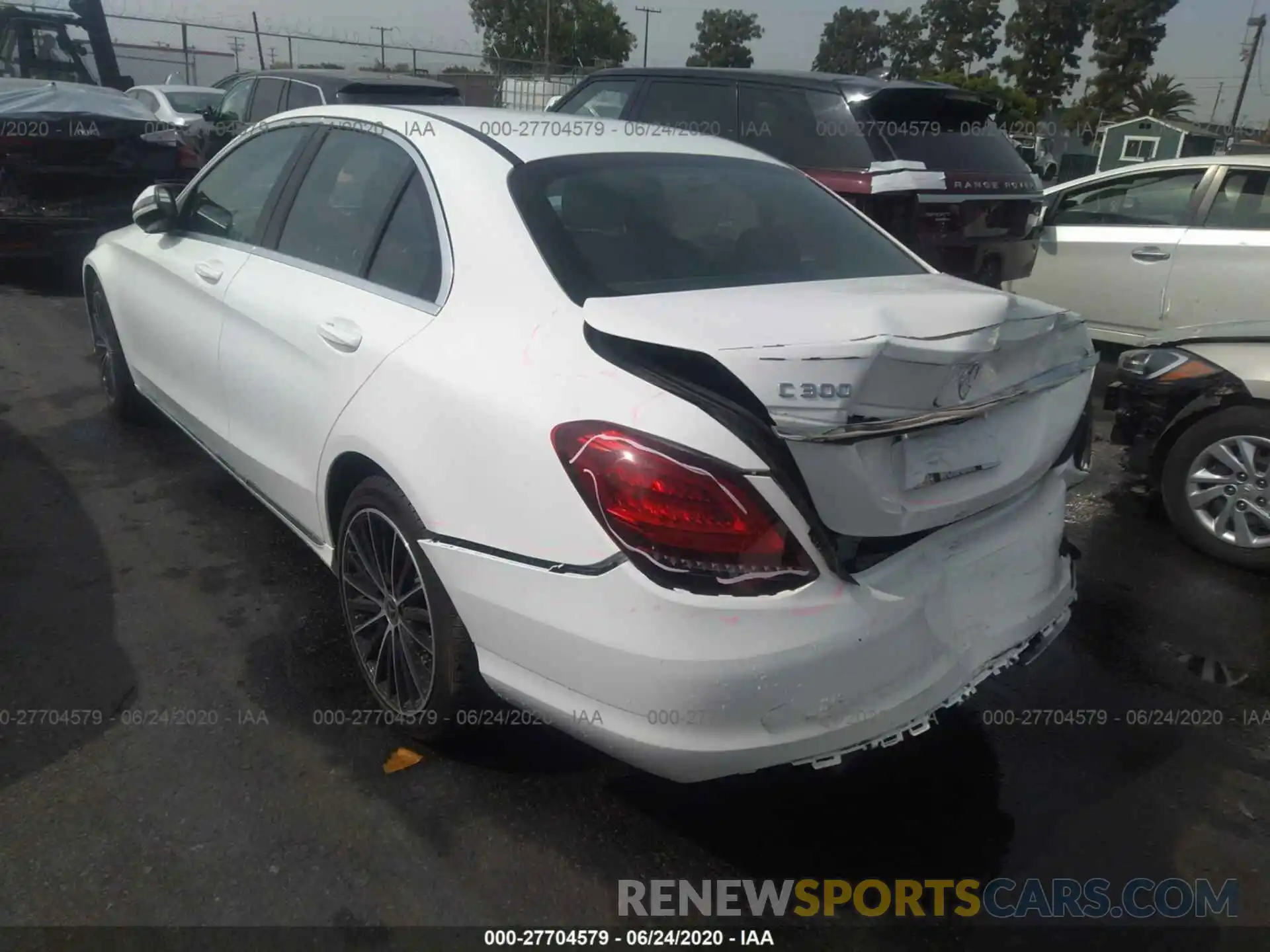 3 Photograph of a damaged car 55SWF8DB2KU288139 MERCEDES-BENZ C-CLASS 2019