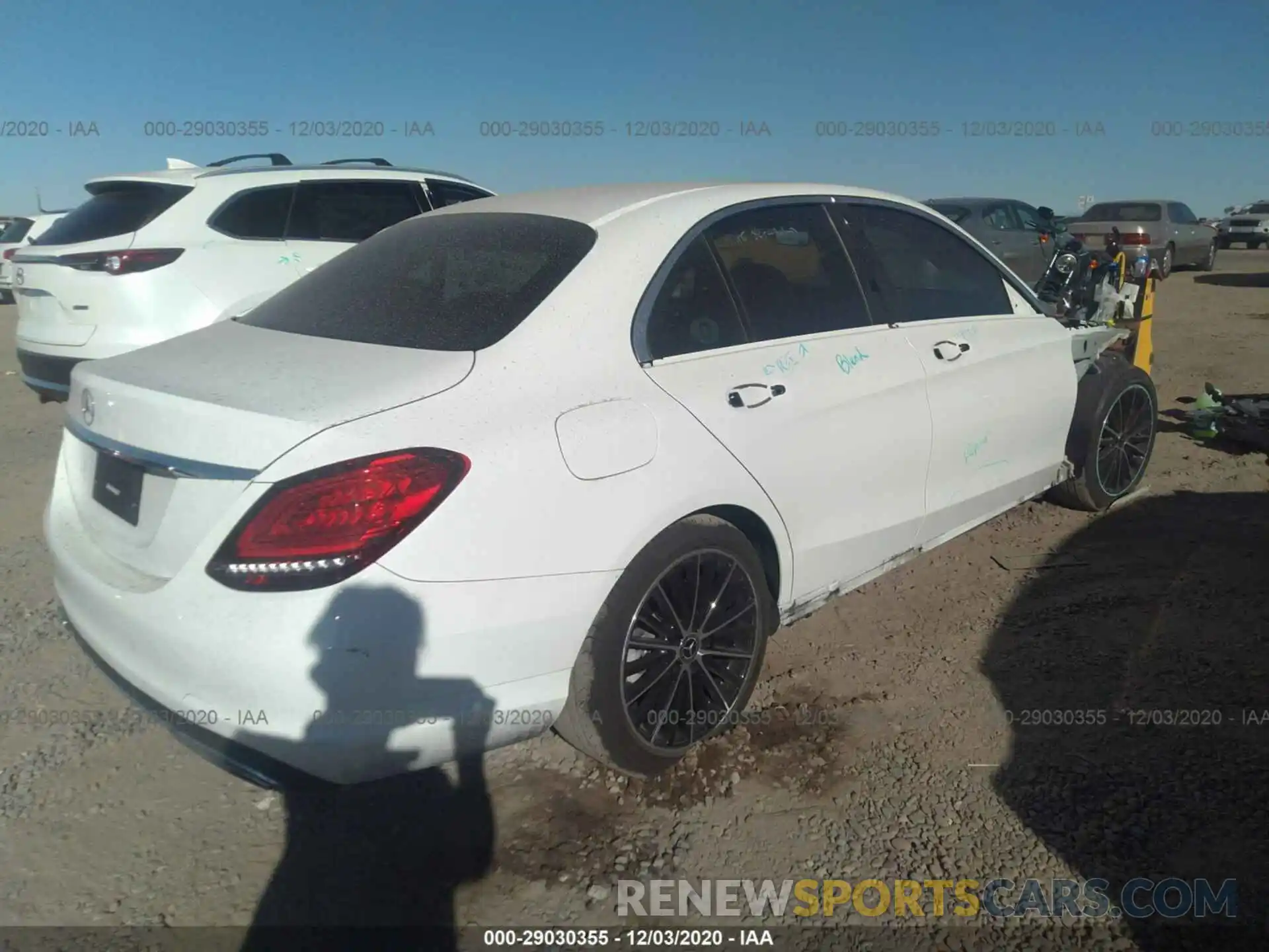 4 Photograph of a damaged car 55SWF8DB2KU288349 MERCEDES-BENZ C-CLASS 2019