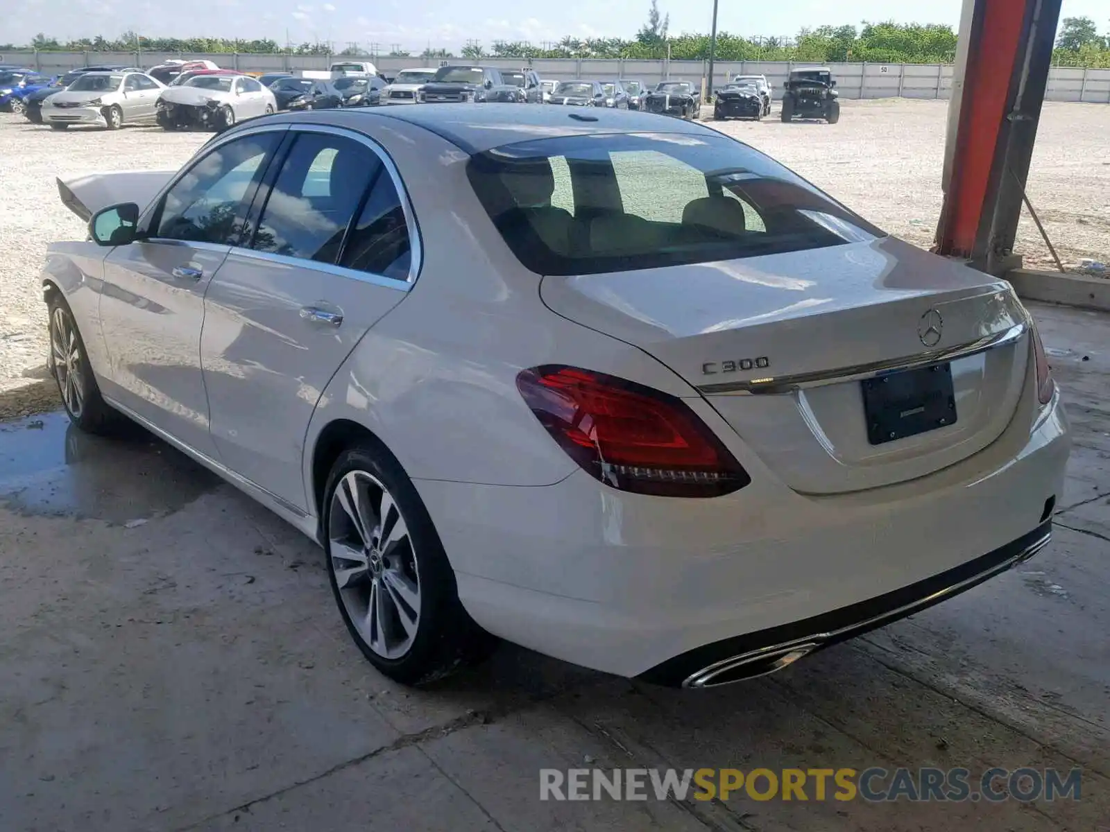 3 Photograph of a damaged car 55SWF8DB2KU288948 MERCEDES-BENZ C CLASS 2019