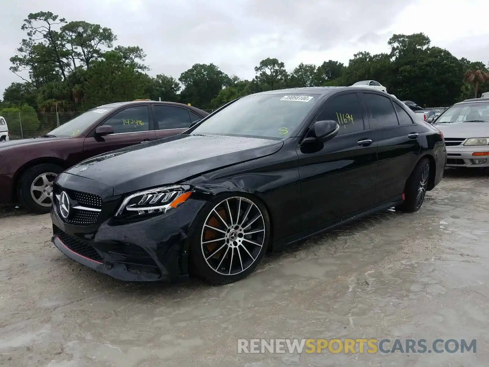 2 Photograph of a damaged car 55SWF8DB2KU296211 MERCEDES-BENZ C CLASS 2019