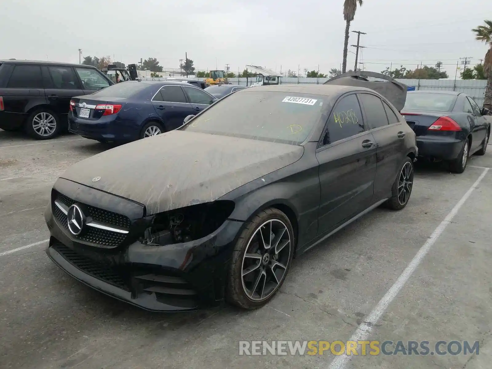 2 Photograph of a damaged car 55SWF8DB2KU297729 MERCEDES-BENZ C CLASS 2019