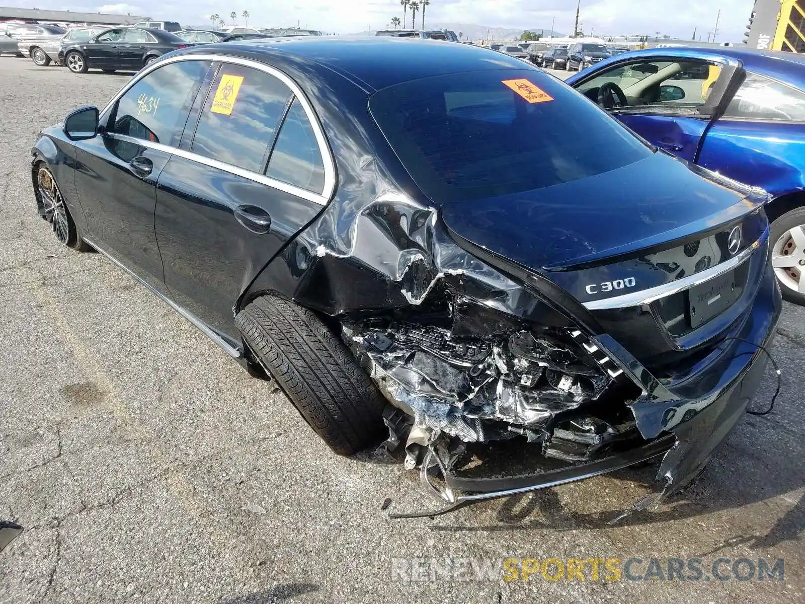 3 Photograph of a damaged car 55SWF8DB2KU298475 MERCEDES-BENZ C CLASS 2019