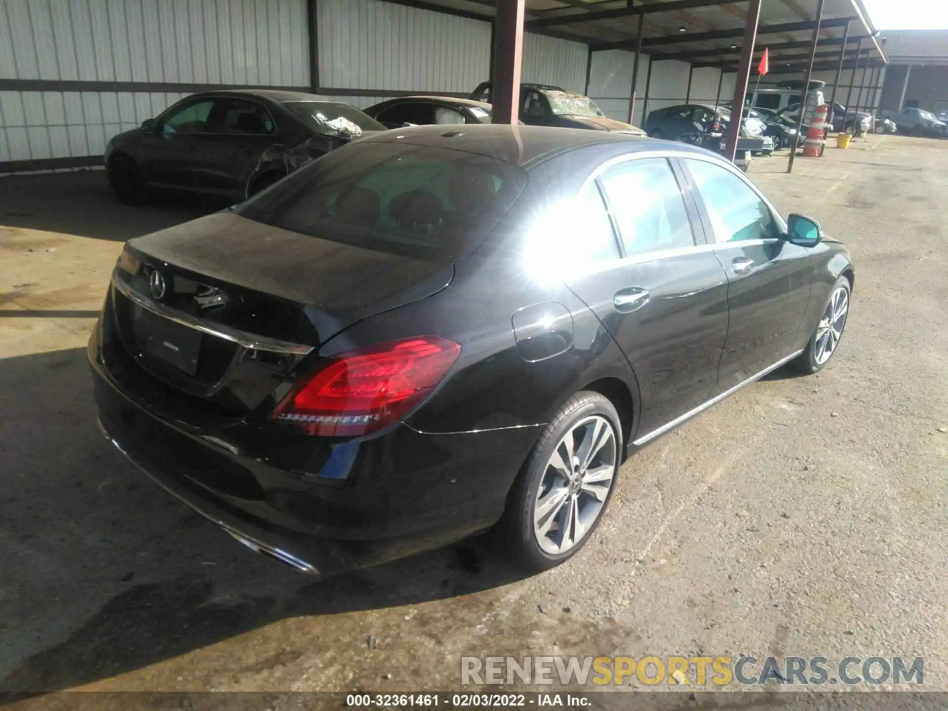 4 Photograph of a damaged car 55SWF8DB2KU301259 MERCEDES-BENZ C-CLASS 2019