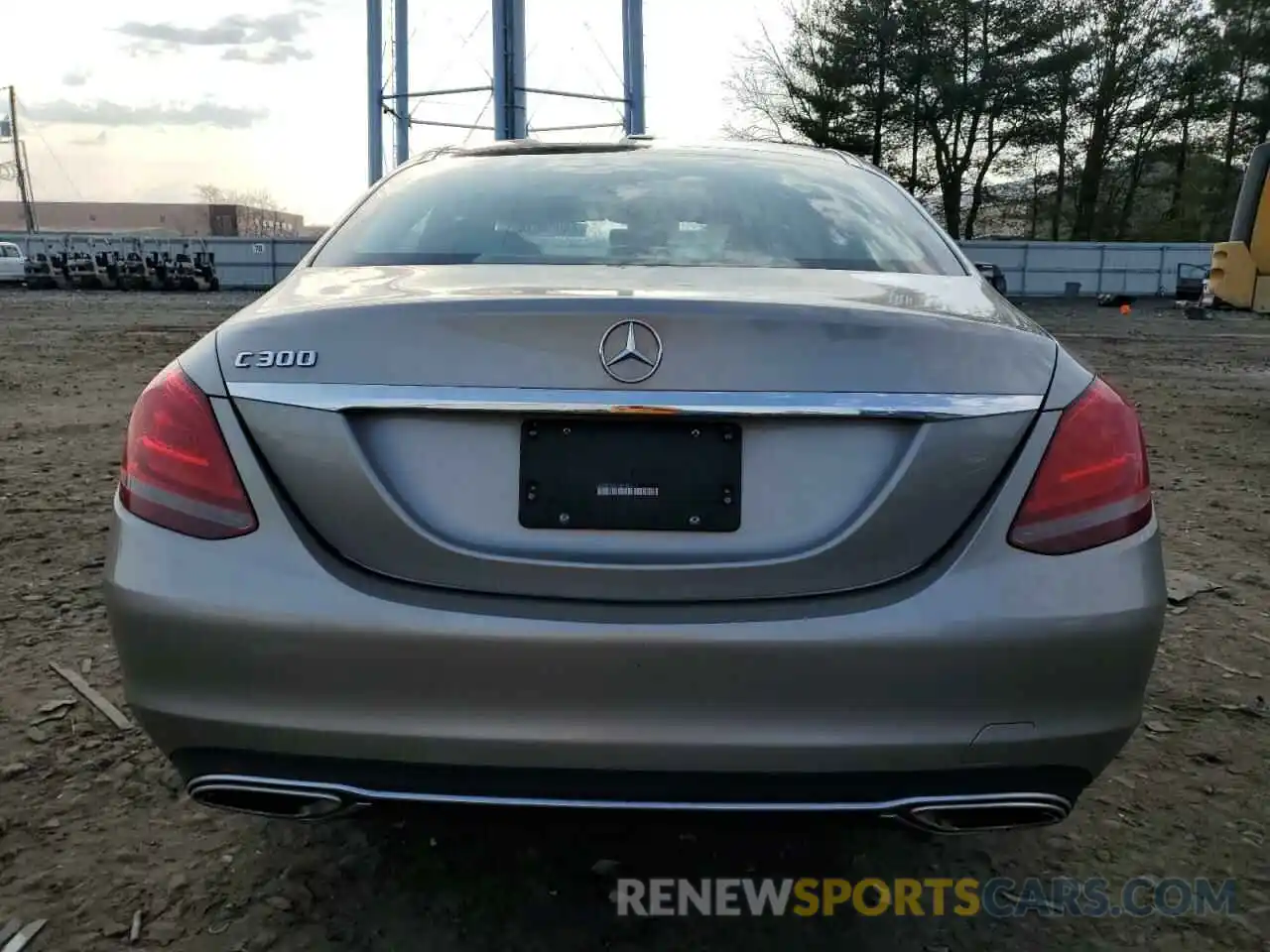 6 Photograph of a damaged car 55SWF8DB2KU302671 MERCEDES-BENZ C-CLASS 2019