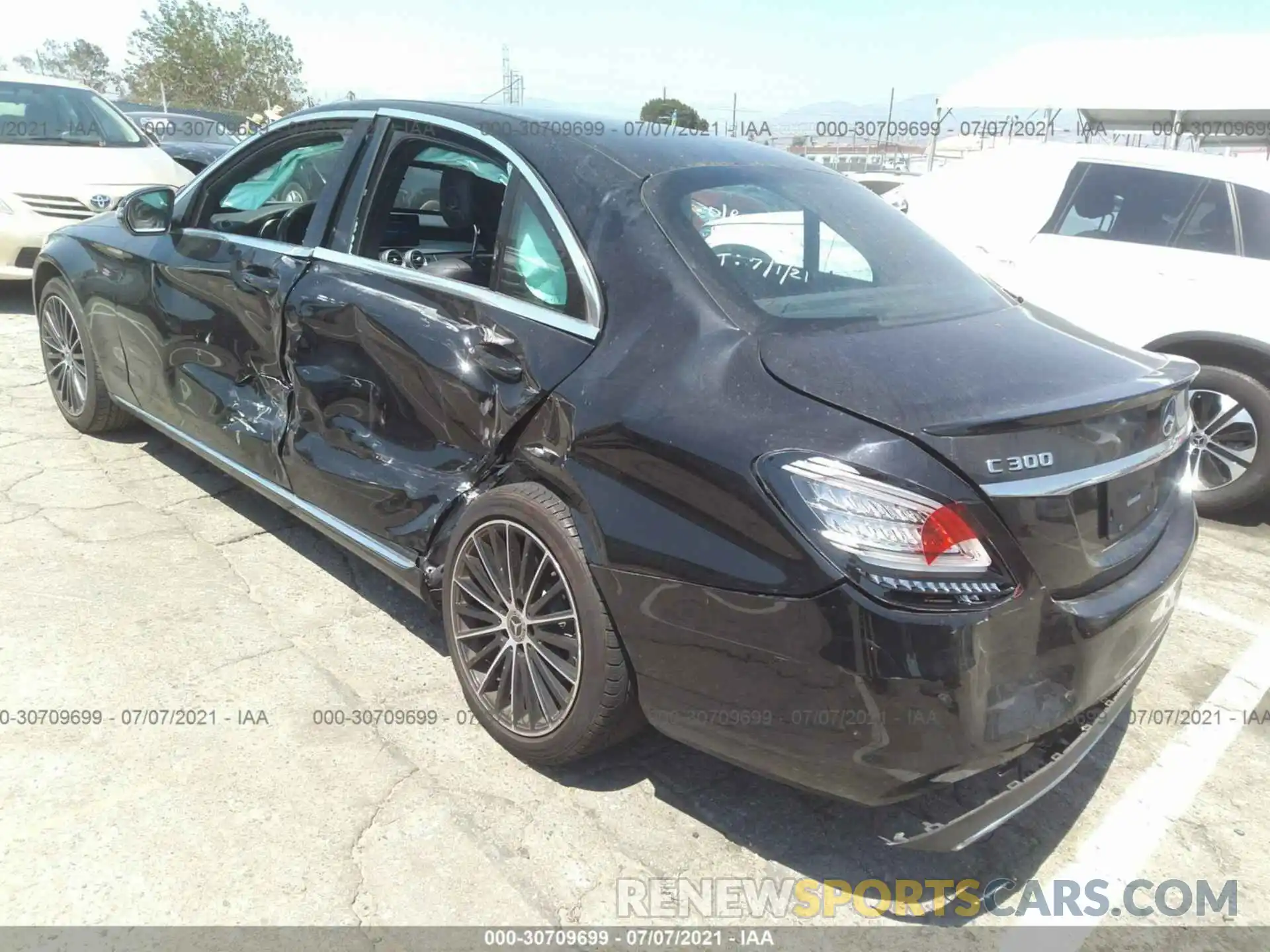 3 Photograph of a damaged car 55SWF8DB2KU305828 MERCEDES-BENZ C-CLASS 2019