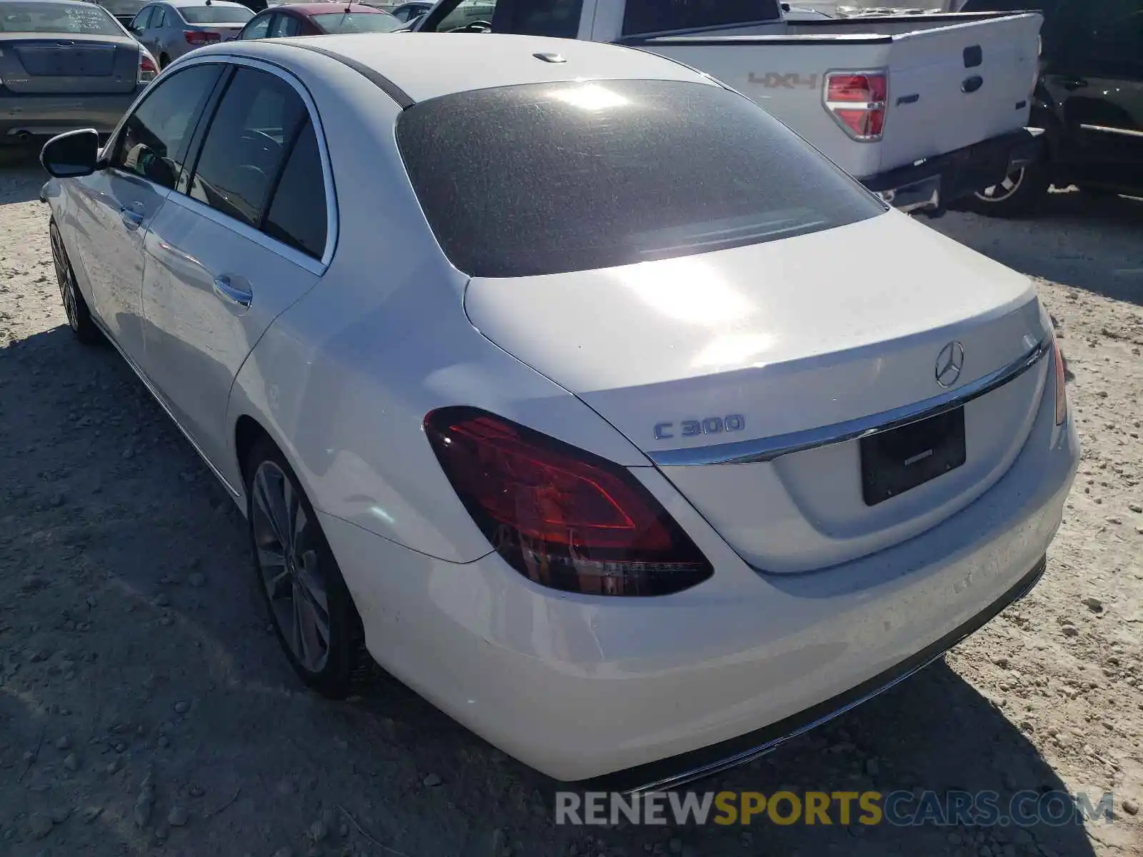 3 Photograph of a damaged car 55SWF8DB2KU307501 MERCEDES-BENZ C-CLASS 2019