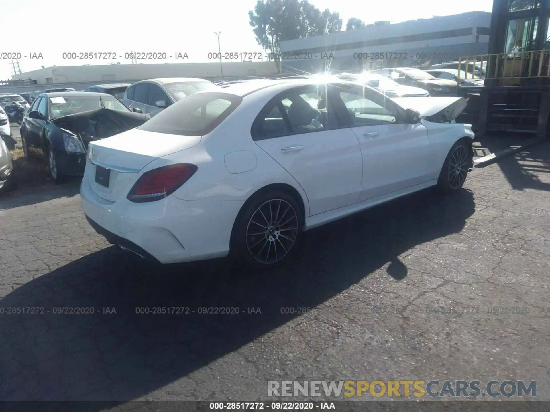 4 Photograph of a damaged car 55SWF8DB2KU308325 MERCEDES-BENZ C-CLASS 2019