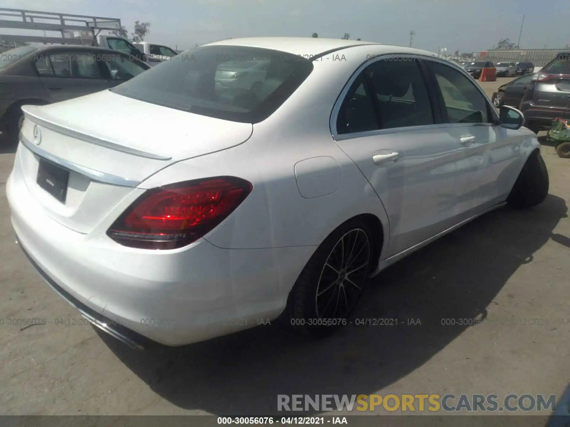 4 Photograph of a damaged car 55SWF8DB2KU311452 MERCEDES-BENZ C-CLASS 2019