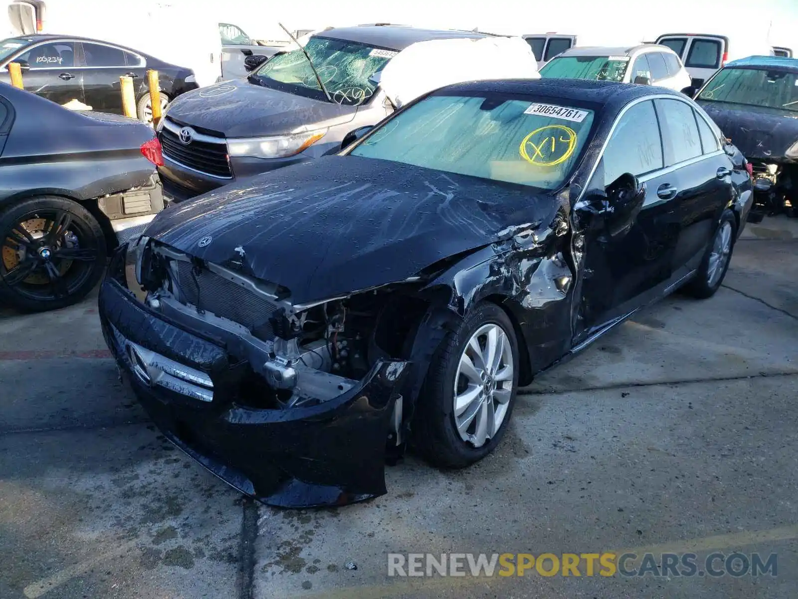 2 Photograph of a damaged car 55SWF8DB2KU315064 MERCEDES-BENZ C CLASS 2019