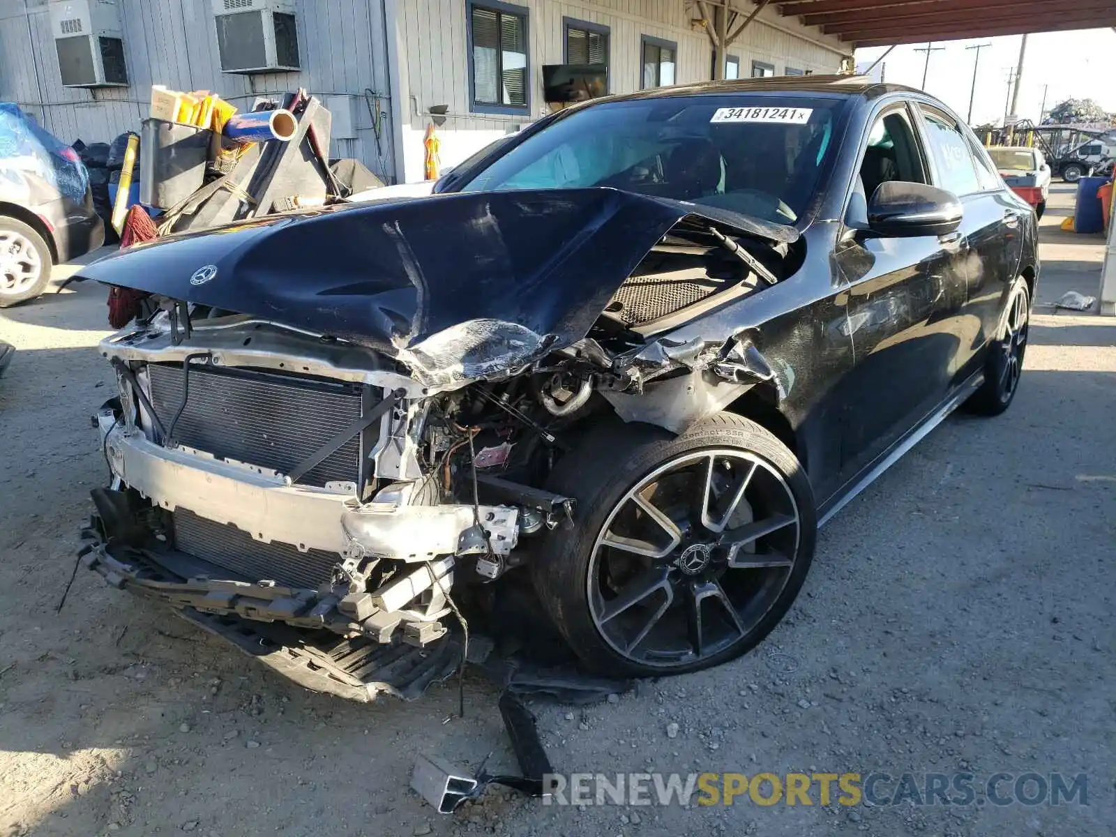 2 Фотография поврежденного автомобиля 55SWF8DB3KU284410 MERCEDES-BENZ C CLASS 2019