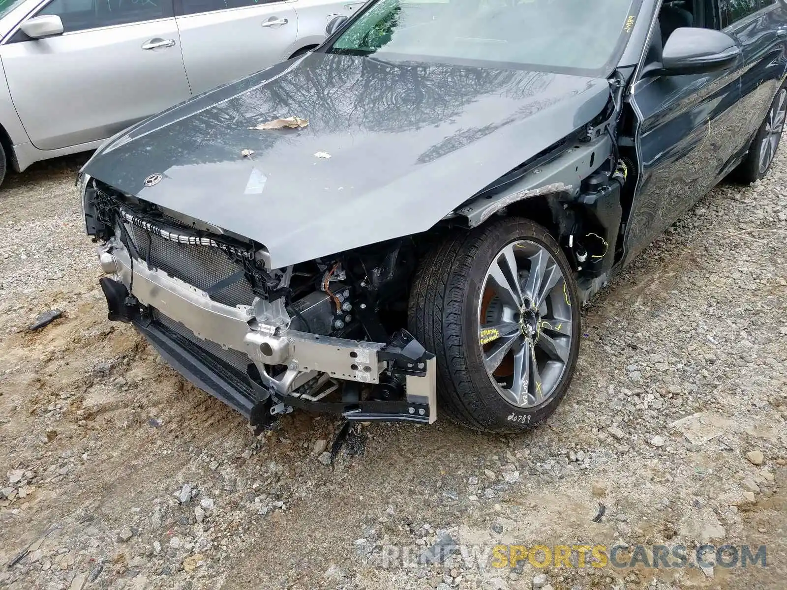 9 Photograph of a damaged car 55SWF8DB3KU286657 MERCEDES-BENZ C CLASS 2019