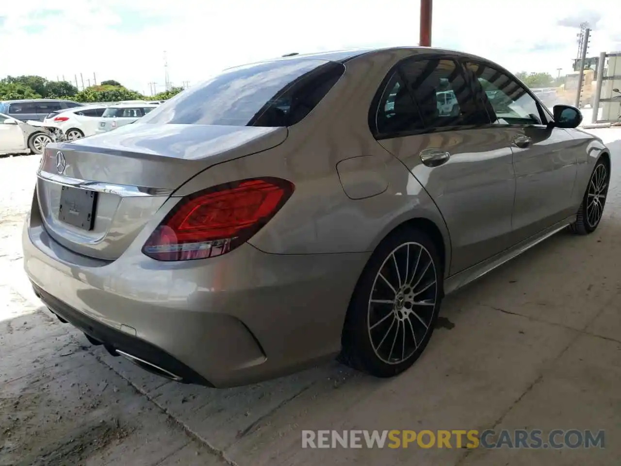 4 Photograph of a damaged car 55SWF8DB3KU287906 MERCEDES-BENZ C-CLASS 2019