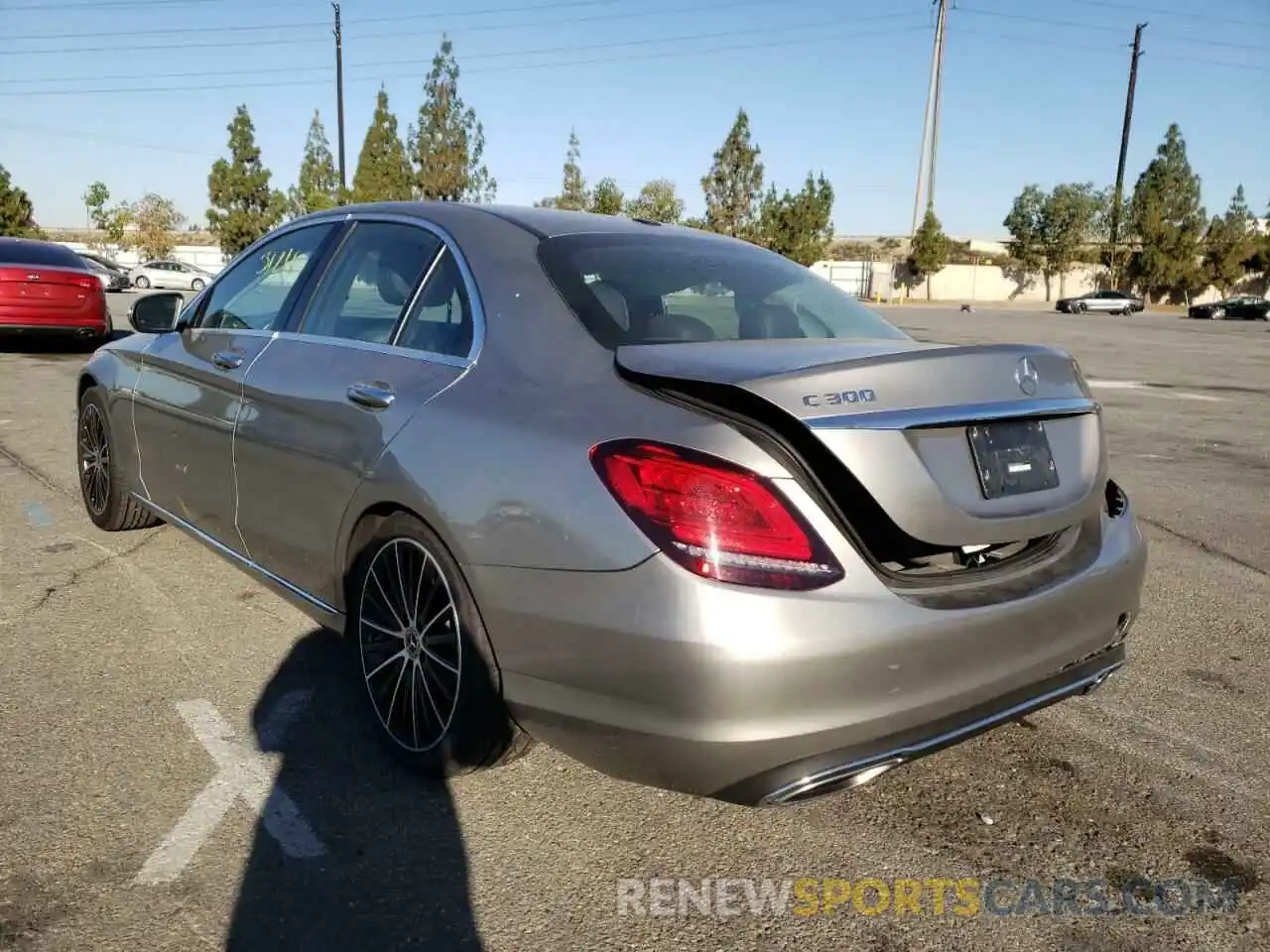 3 Photograph of a damaged car 55SWF8DB3KU288053 MERCEDES-BENZ C-CLASS 2019