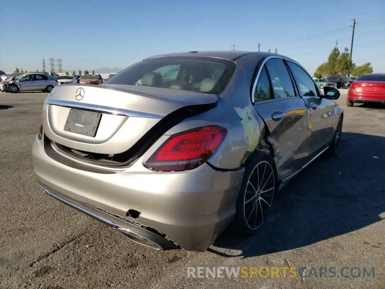 4 Photograph of a damaged car 55SWF8DB3KU288053 MERCEDES-BENZ C-CLASS 2019