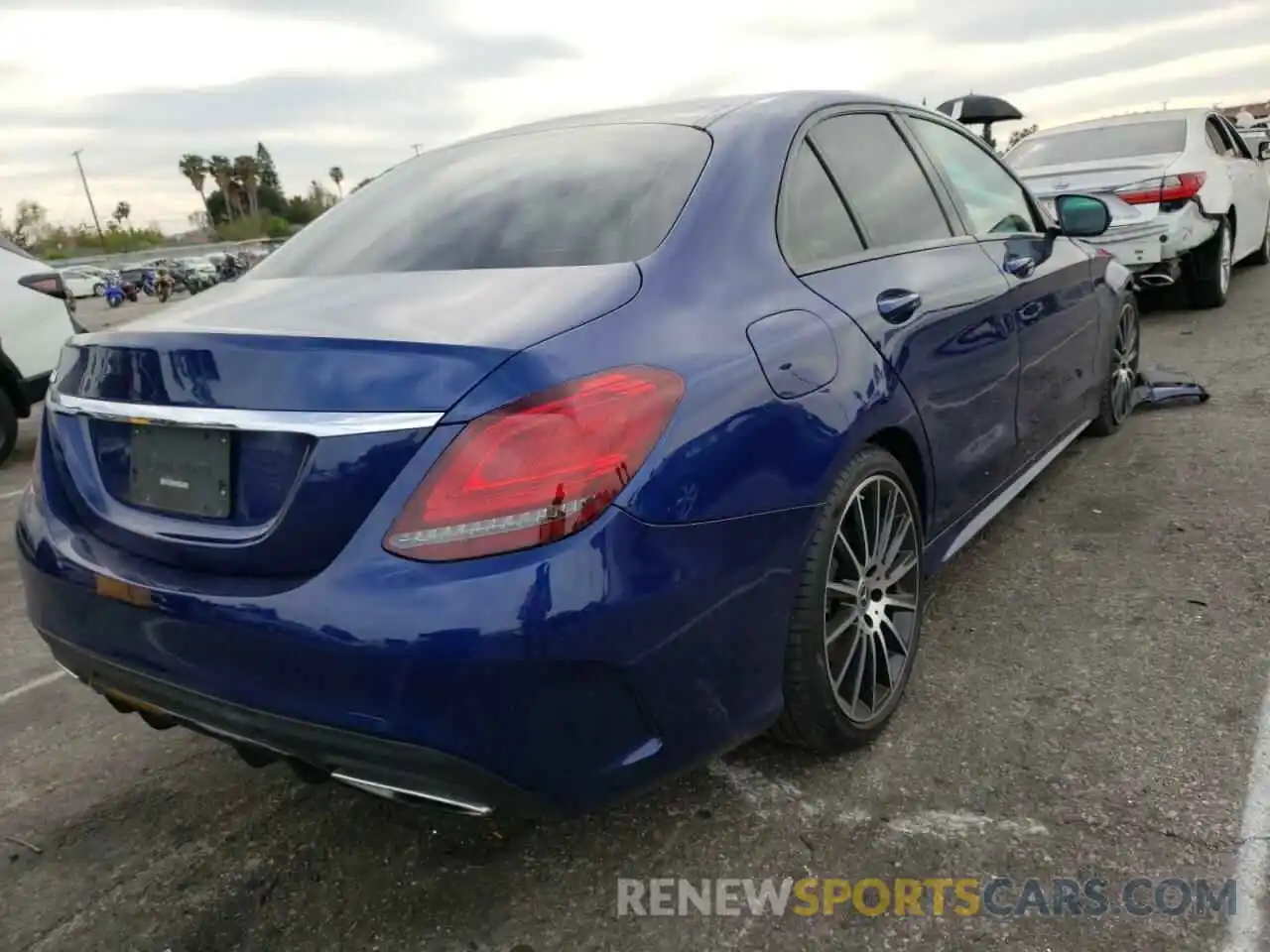 4 Photograph of a damaged car 55SWF8DB3KU294161 MERCEDES-BENZ C-CLASS 2019