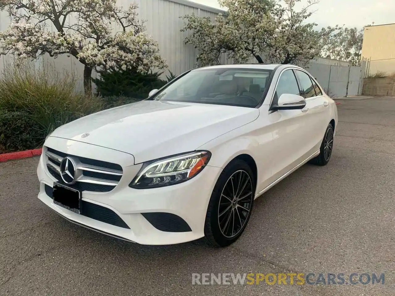 2 Photograph of a damaged car 55SWF8DB3KU294872 MERCEDES-BENZ C CLASS 2019