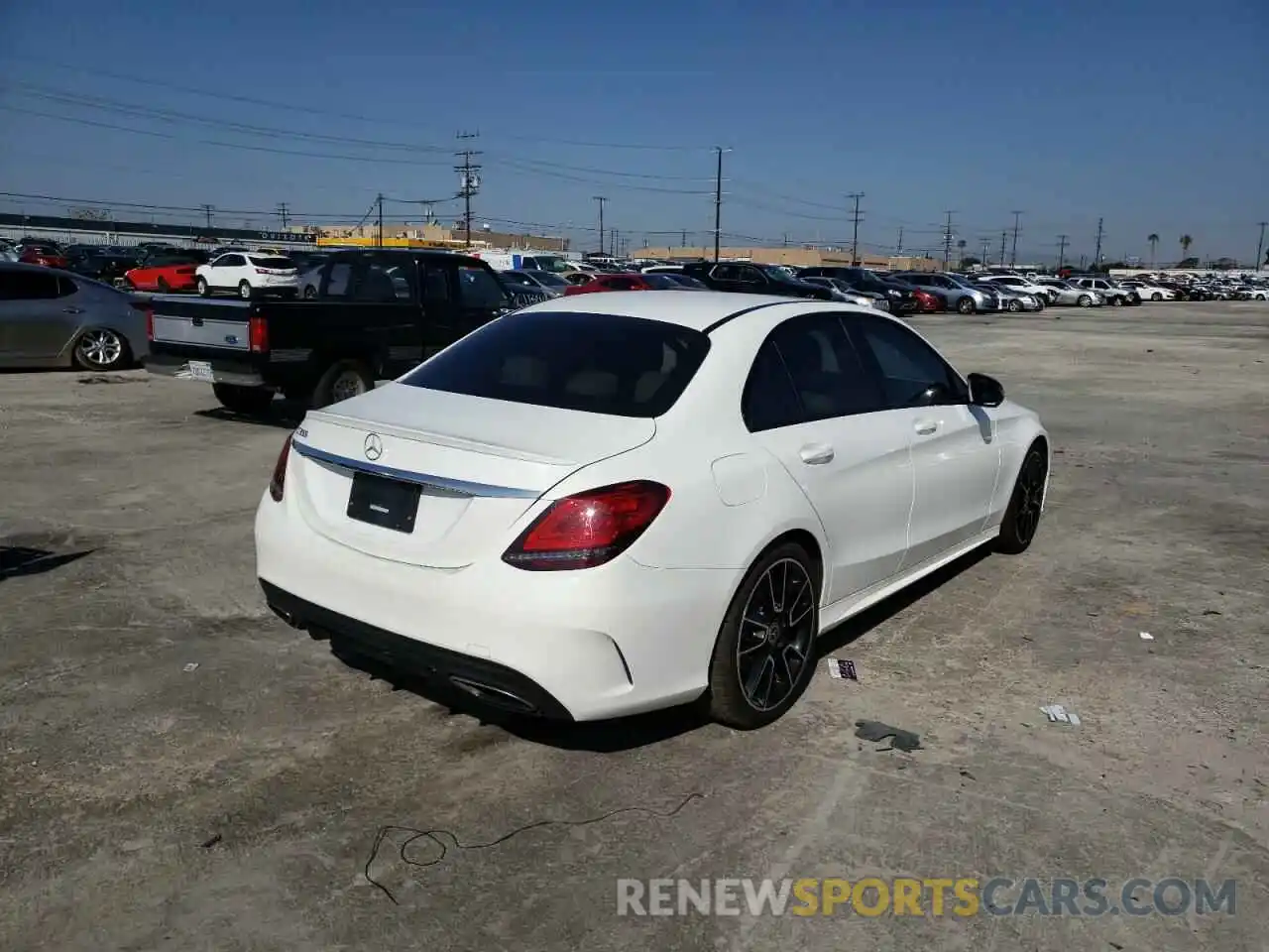 4 Photograph of a damaged car 55SWF8DB3KU295309 MERCEDES-BENZ C-CLASS 2019