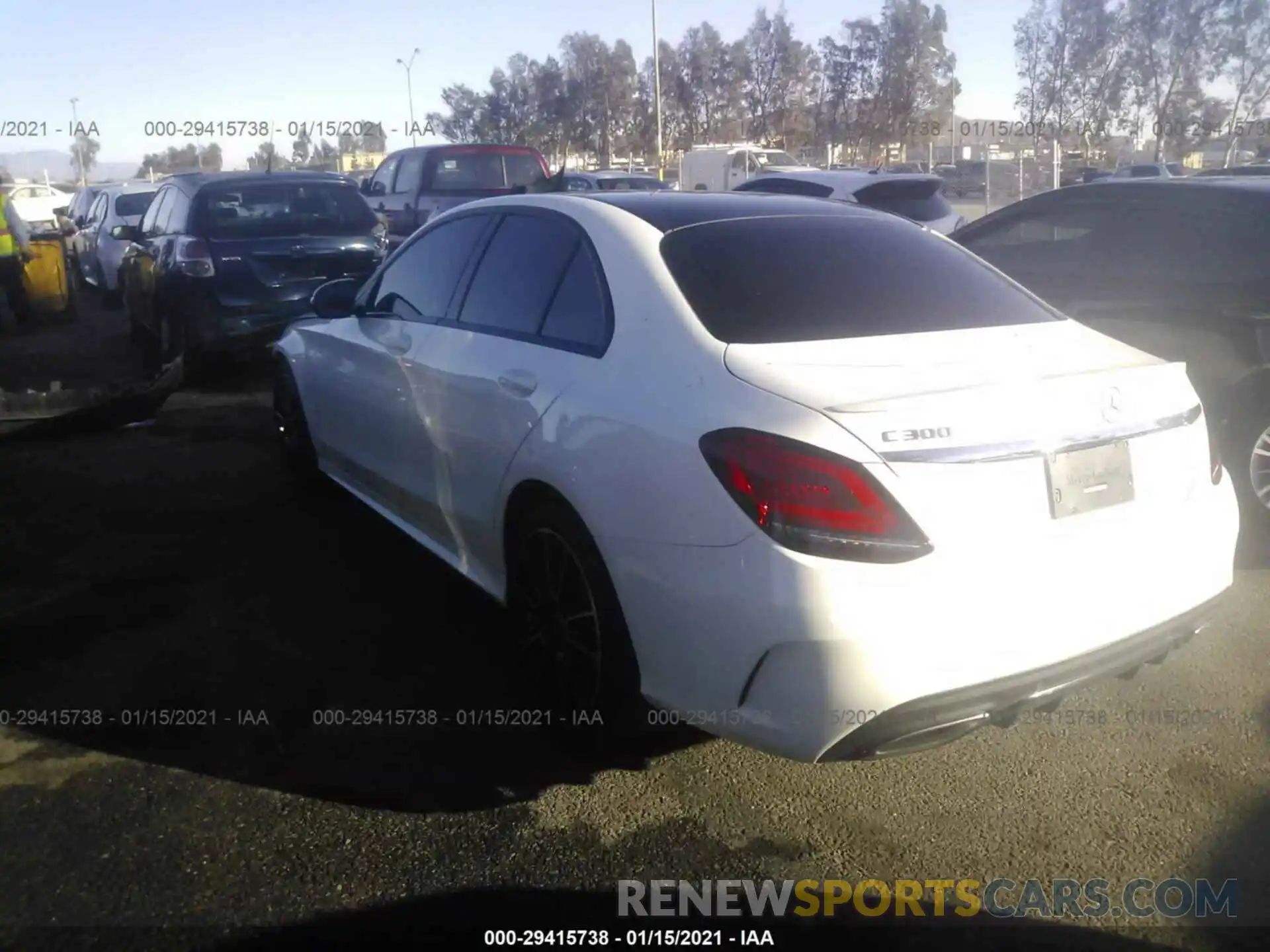 3 Photograph of a damaged car 55SWF8DB3KU295732 MERCEDES-BENZ C-CLASS 2019