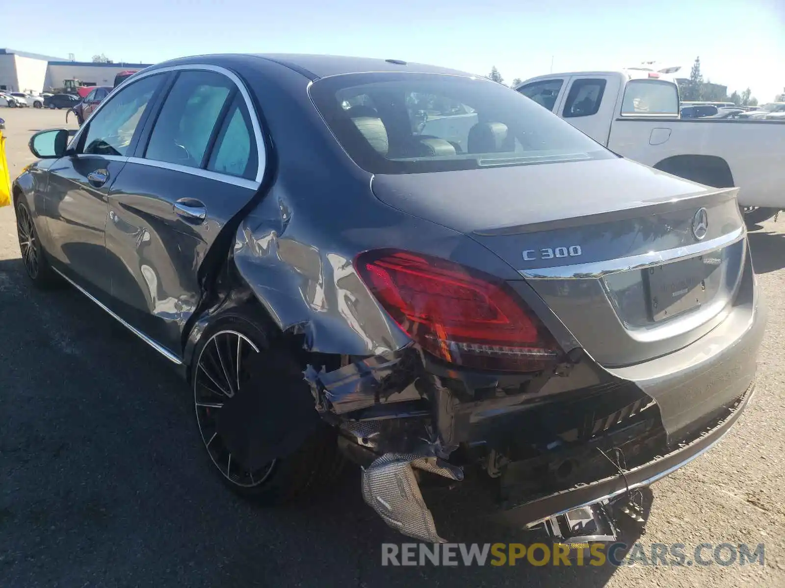 3 Photograph of a damaged car 55SWF8DB3KU295892 MERCEDES-BENZ C-CLASS 2019