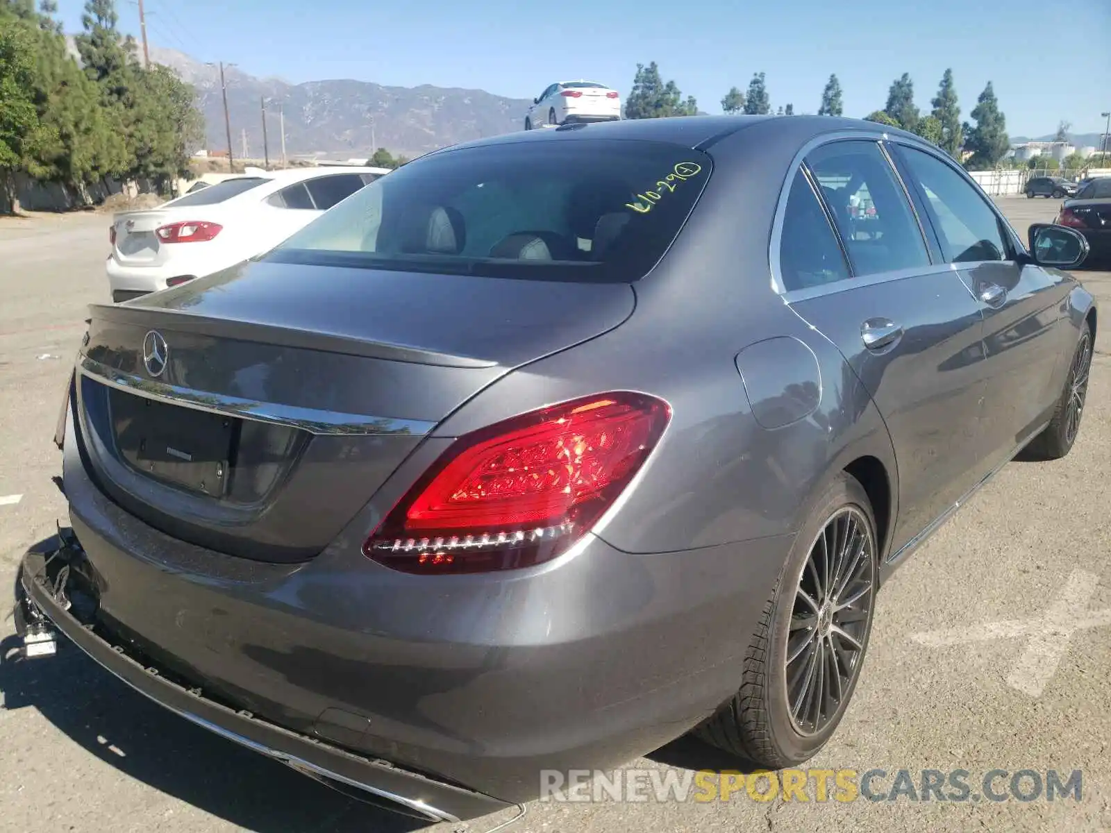 4 Photograph of a damaged car 55SWF8DB3KU295892 MERCEDES-BENZ C-CLASS 2019