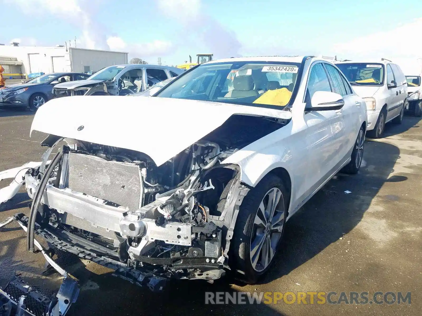 2 Photograph of a damaged car 55SWF8DB3KU296430 MERCEDES-BENZ C CLASS 2019