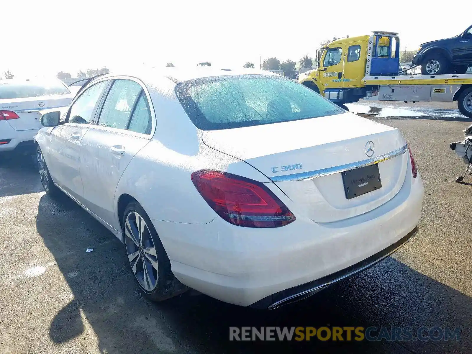 3 Photograph of a damaged car 55SWF8DB3KU296430 MERCEDES-BENZ C CLASS 2019